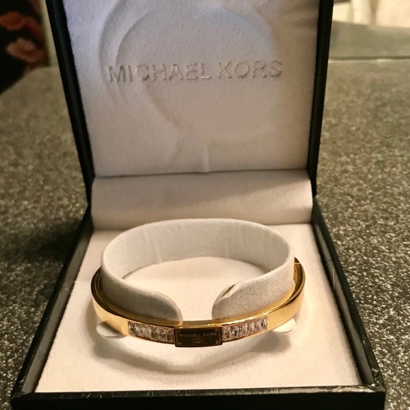 Mickael Kors Bangle Crystal Bracelet - Picture 2 of 3